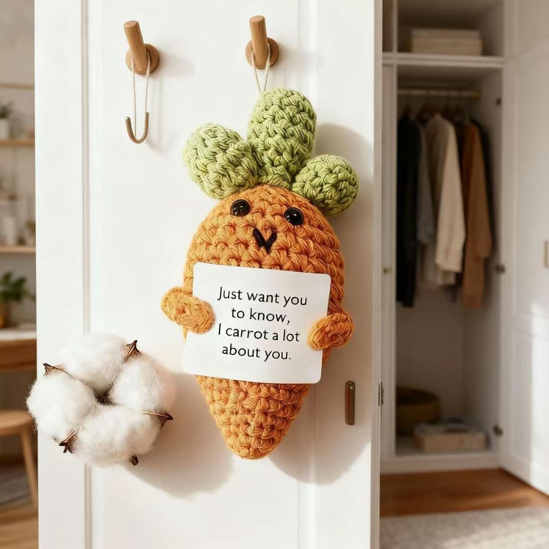 Message Carrot Crochet Plush