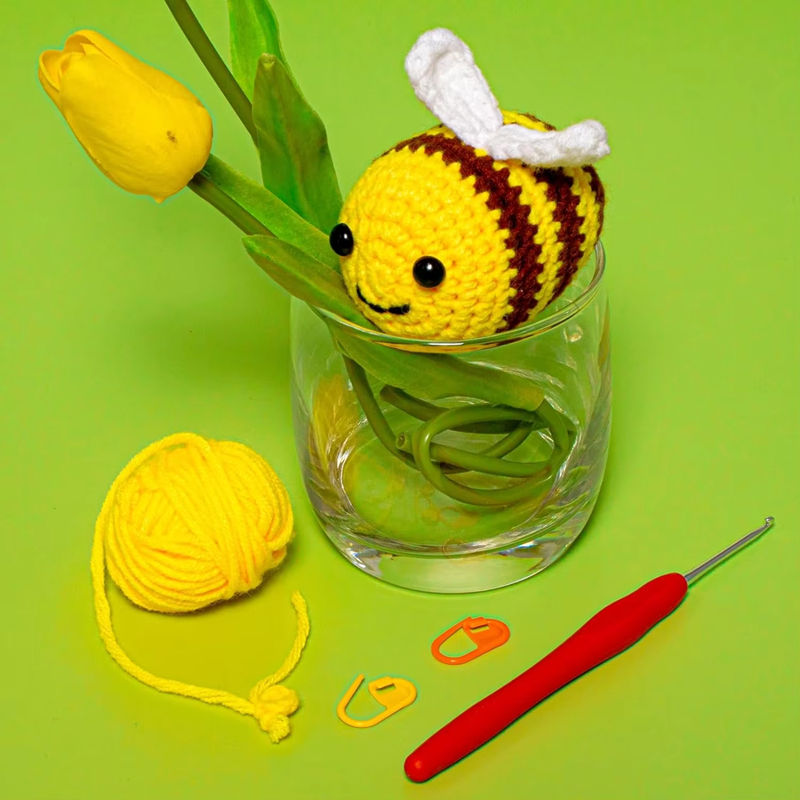 Crochet Bee Ornaments Pendant Hand Made Woven Wool Doll DIY Knitted Material Bag