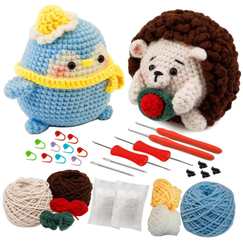 Handmade Crochet Beginner Kit Unisex Mini Toy Model Fantasy Style Animal Set with Hedgehog and Penguin DIY Kits